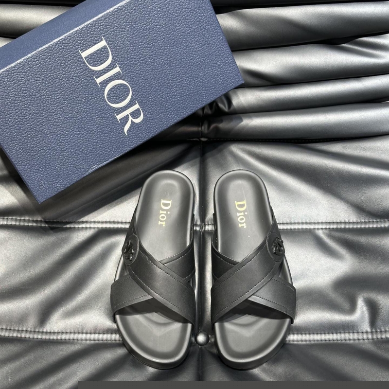 ch**an D*or slippers